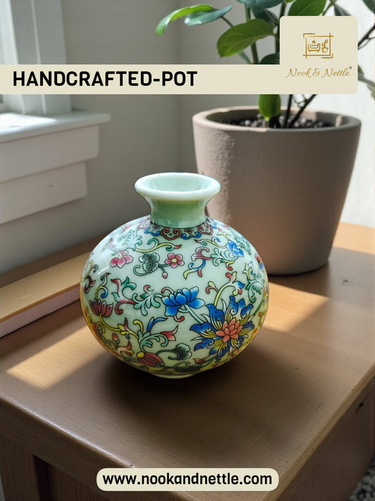 N&N Floral Ceramic Mini Vase – Elegant Decorative Tabletop Vase