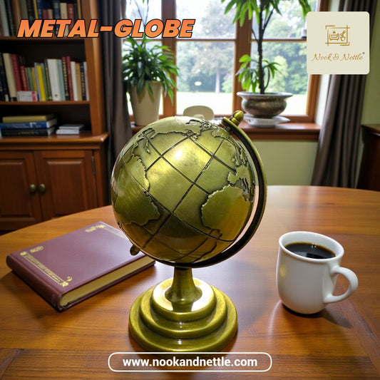N&N Vintage Globe Showpiece – Elegant World Map Tabletop Décor