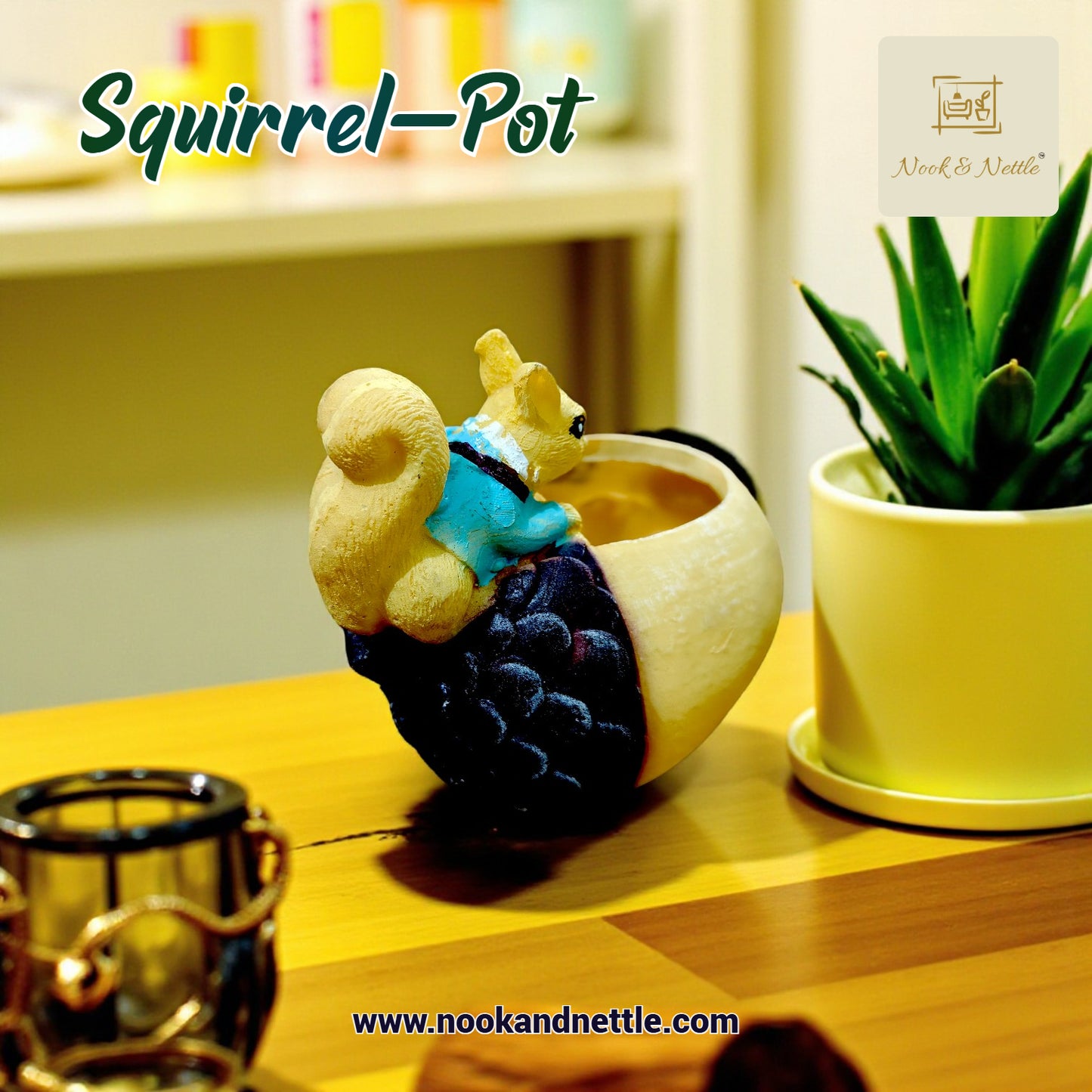 N&N Handcrafted Squirrel Round Nut Planter Pot for Home & Office Décor
