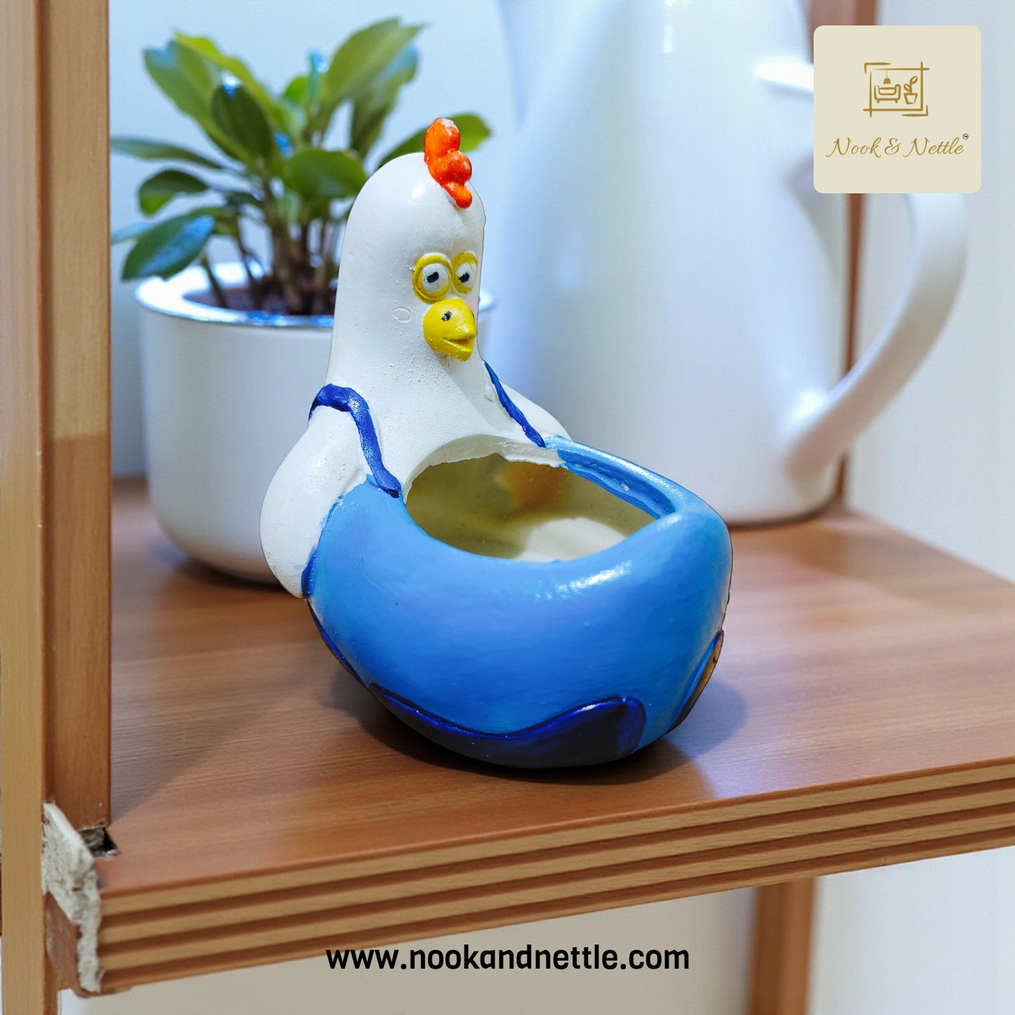 N&N Handcrafted Hen Shaped Resin Planter Pot for Home & Office Décor